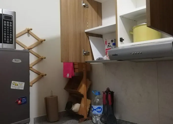 Ground Floor, 2 Bedrooms 2 Bathrooms Apartment *