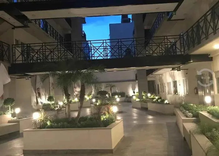 Ground Floor, 2 Bedrooms 2 Bathrooms *